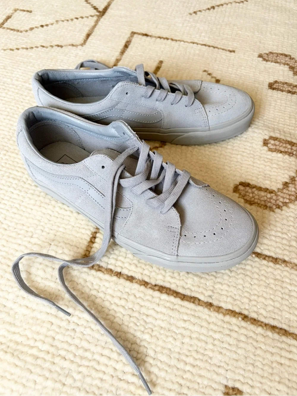 Vans Men’s NEW Sk8-Low Mono Suede Grey Shoes 10